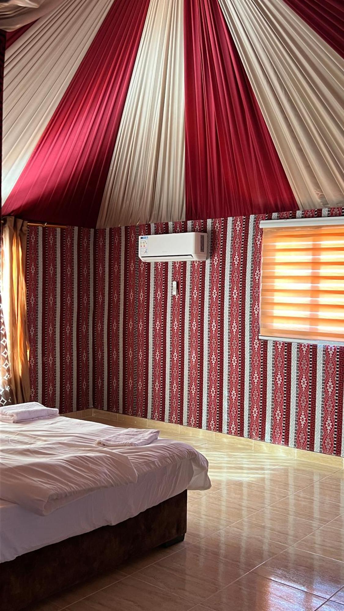 Sunlight Camp Apartment Wadi Rum Ngoại thất bức ảnh
